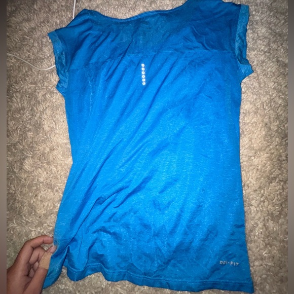 Blue dryfit Nike shirt, very light and thin size XS - Picture 3 of 4
